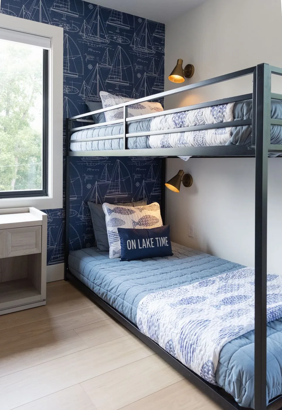 Bunk-bed bedroom, another angle