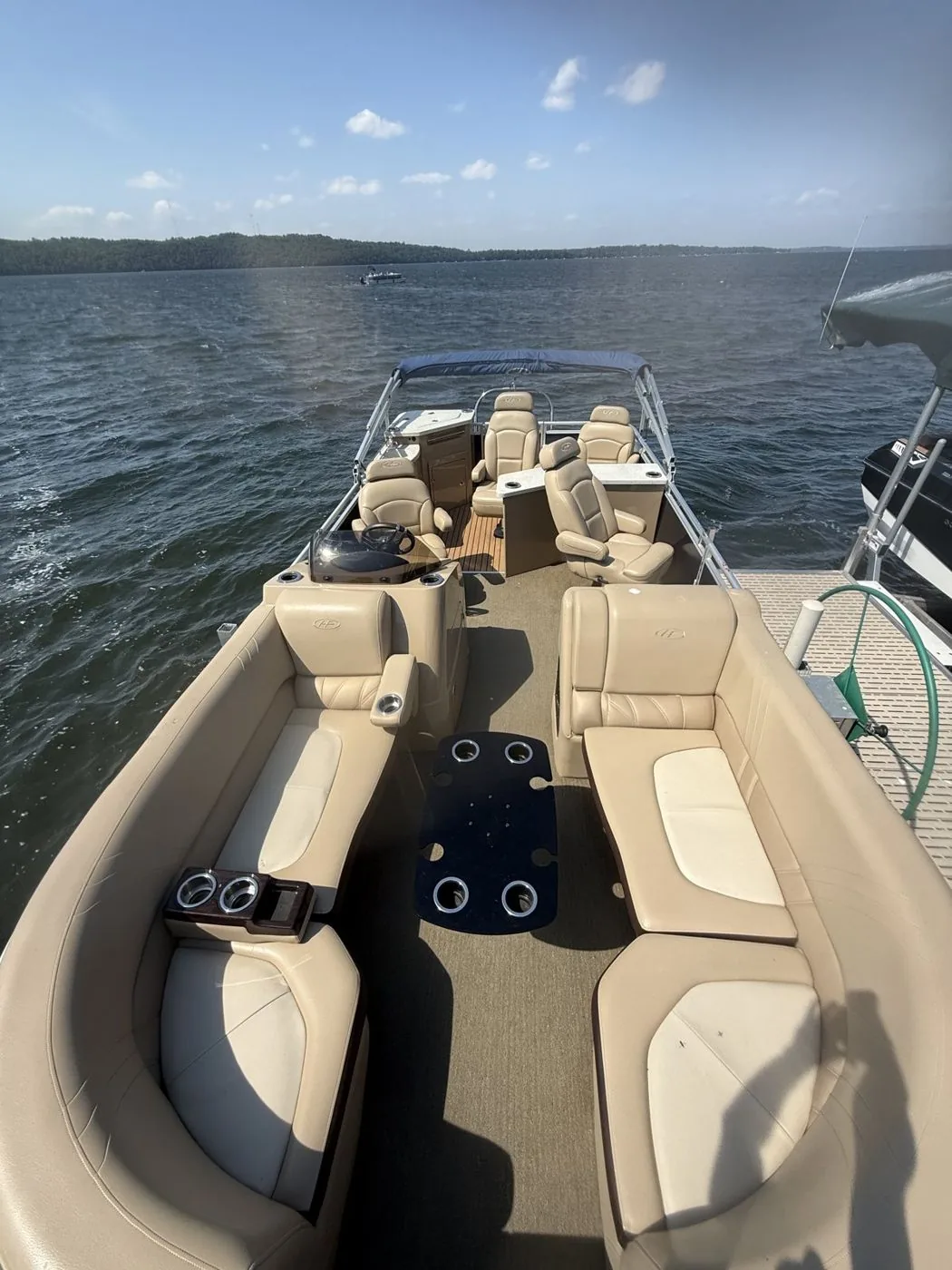 Pontoon bow lounge seating and table